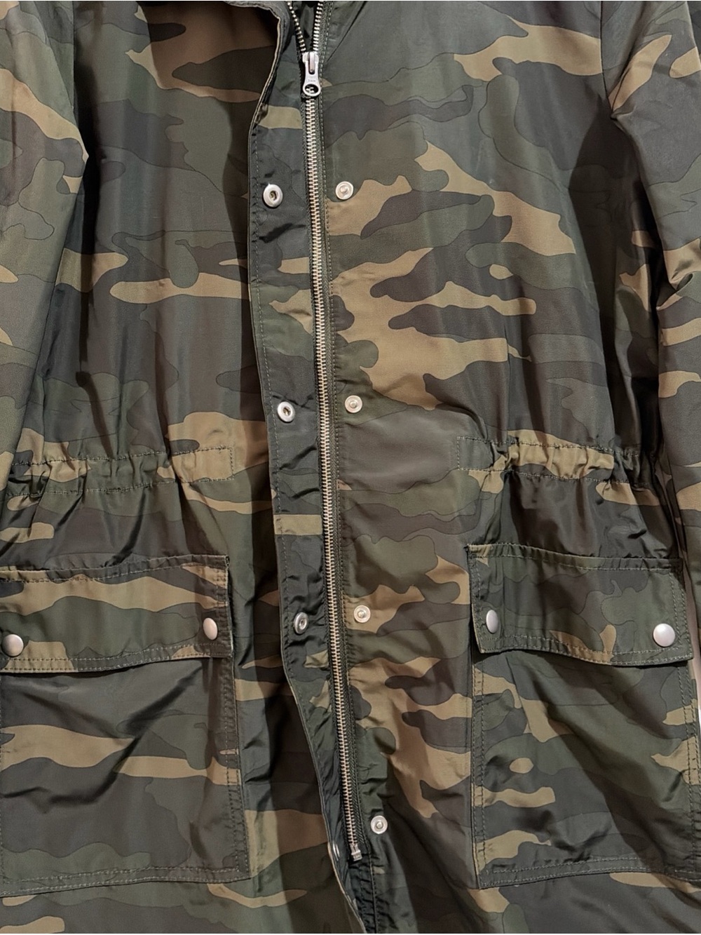 J.Crew Womens Small Camo Hooded Rain Jacket Utility Anorak Green Snap Zip - Picture 2 of 8